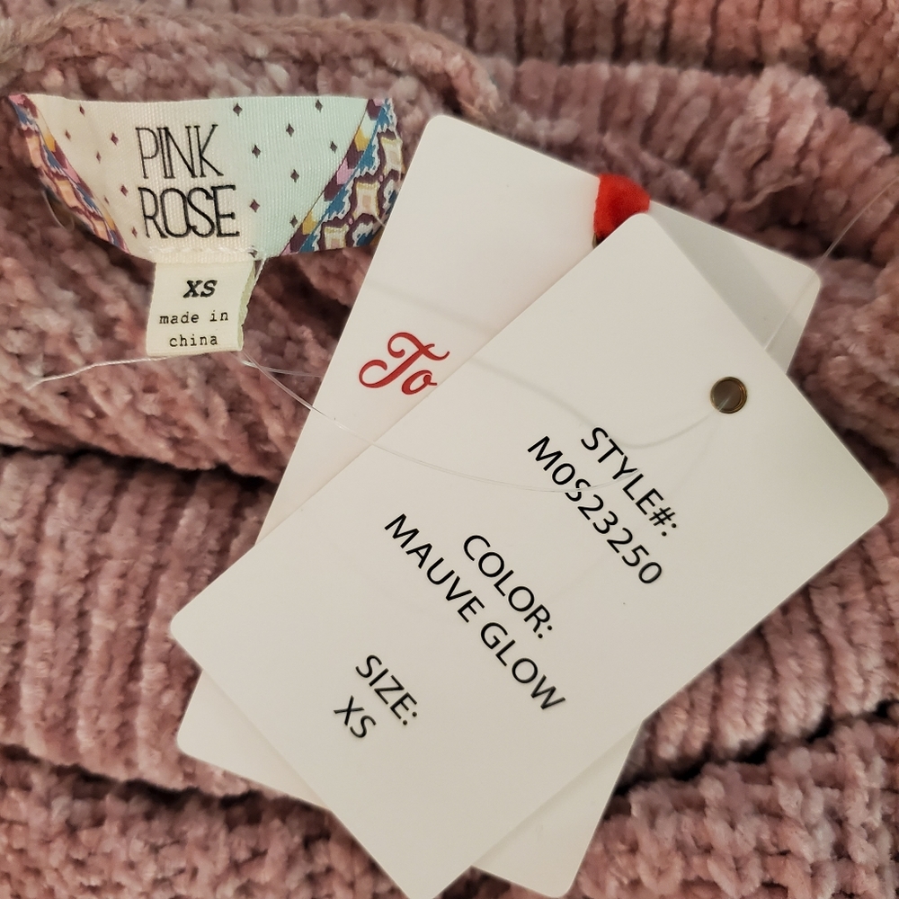 NWT Super Soft Pink Rose Turtleneck Sweater - Picture 4 of 6